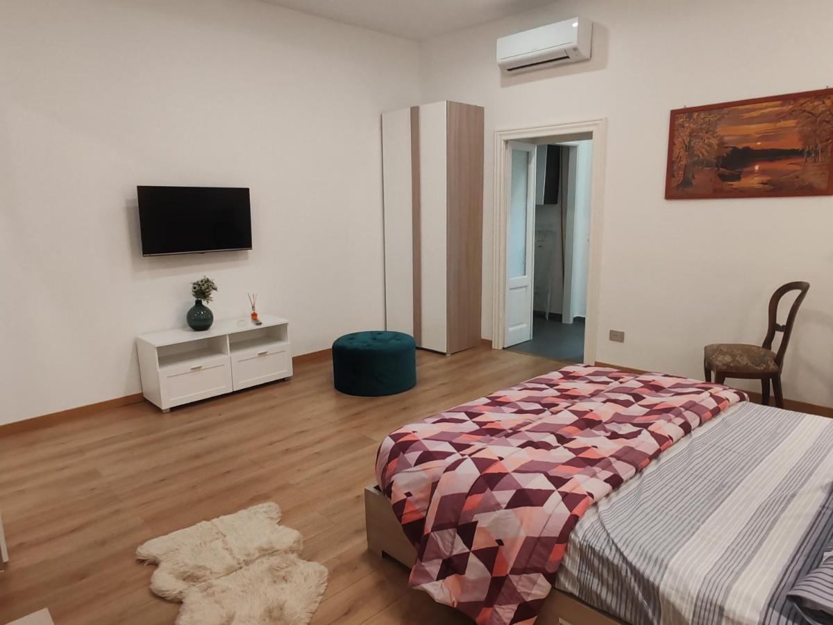 Appartamenti Lungo Fiume Sesto Calende Exterior photo